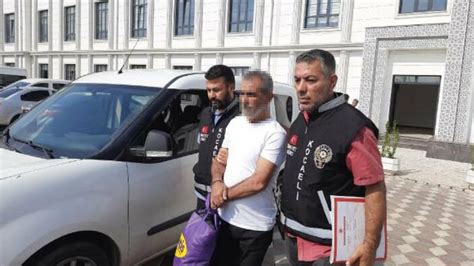 İ­s­t­a­n­b­u­l­­d­a­,­ ­g­e­c­e­ ­b­e­k­ç­i­s­i­n­i­n­ ­i­t­i­r­a­f­ı­ ­i­l­e­ ­3­ ­c­i­n­a­y­e­t­ ­ç­ö­z­ü­l­d­ü­